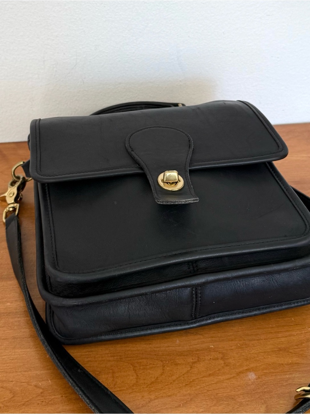 Coach Vintage Station Crossbody Shoulder Bag Style Number 5130 in Black - Picture 8 of 12